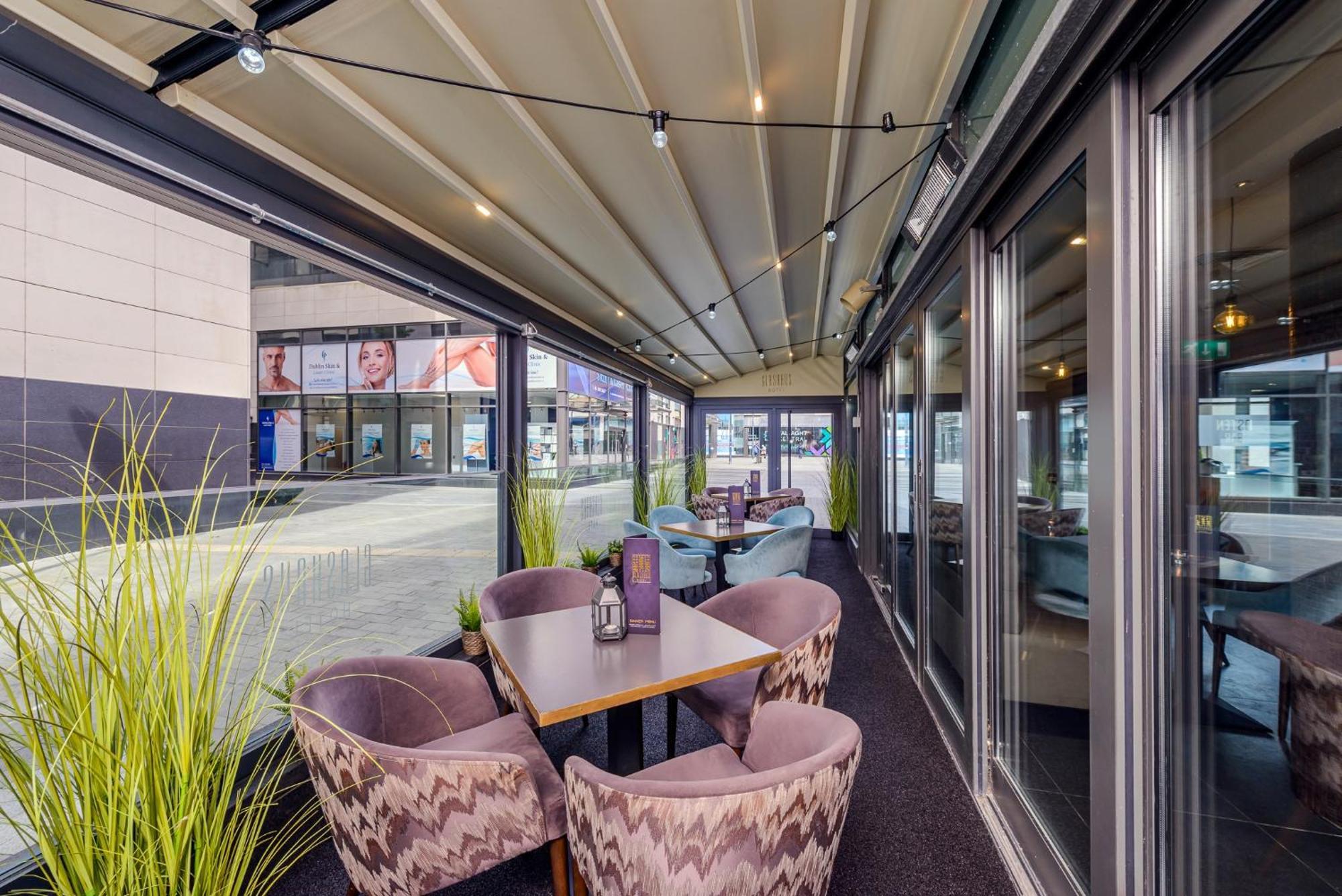 Glashaus Hotel Tallaght Eksteriør billede